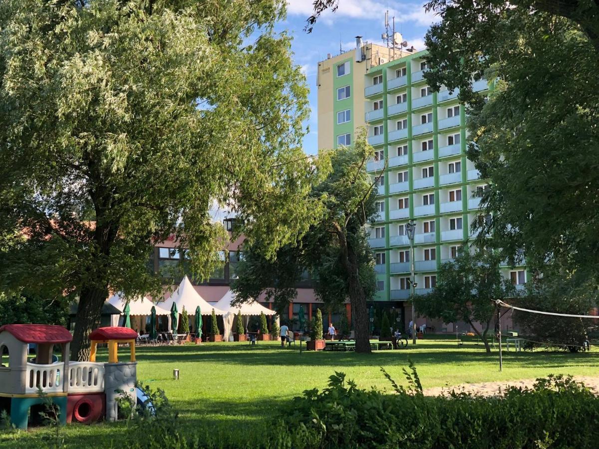 Magistern Konferencia Es Wellnesshotel Hotel Siófok